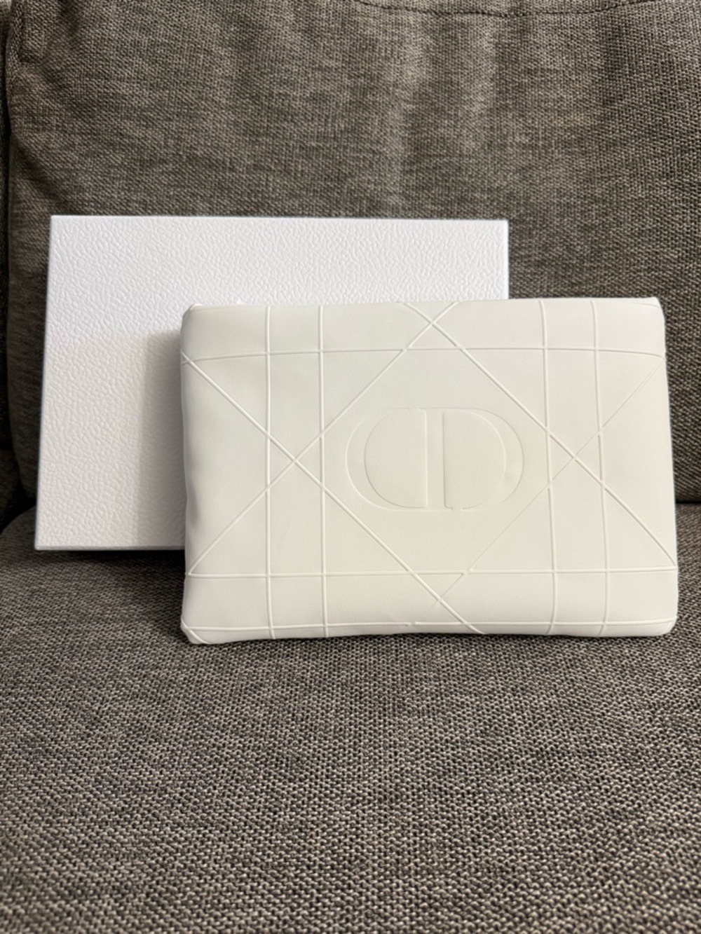 Christian Dior White Embossed CD Clutch Cosmetic Pouch Travel Bag XL New